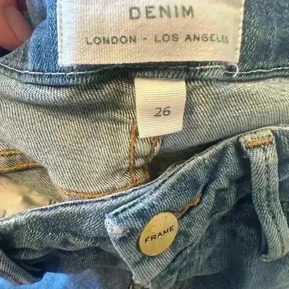Frame Denim Le Crop Mini Bootcut Raw Hem Jeans Size 26 Blue jeans detail on leg - Picture 8 of 9